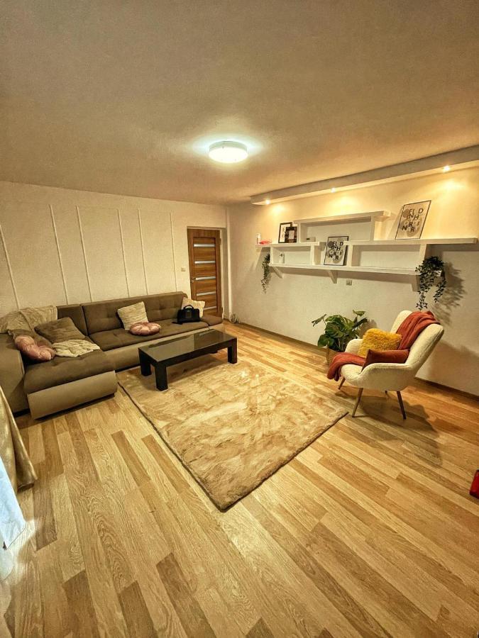 Subcetate Apartment Bistriţa Extérieur photo